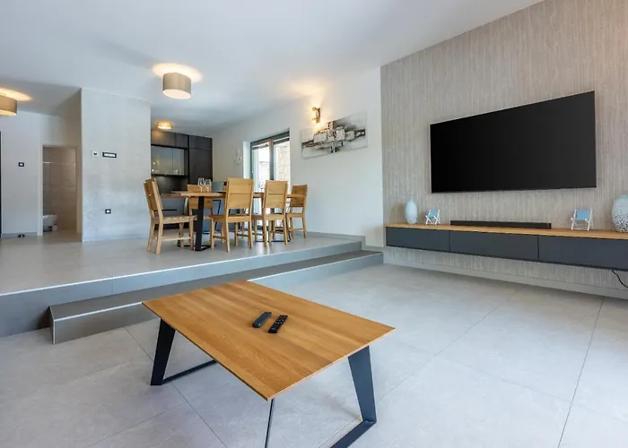 Villa Palma With Heated Private Pool